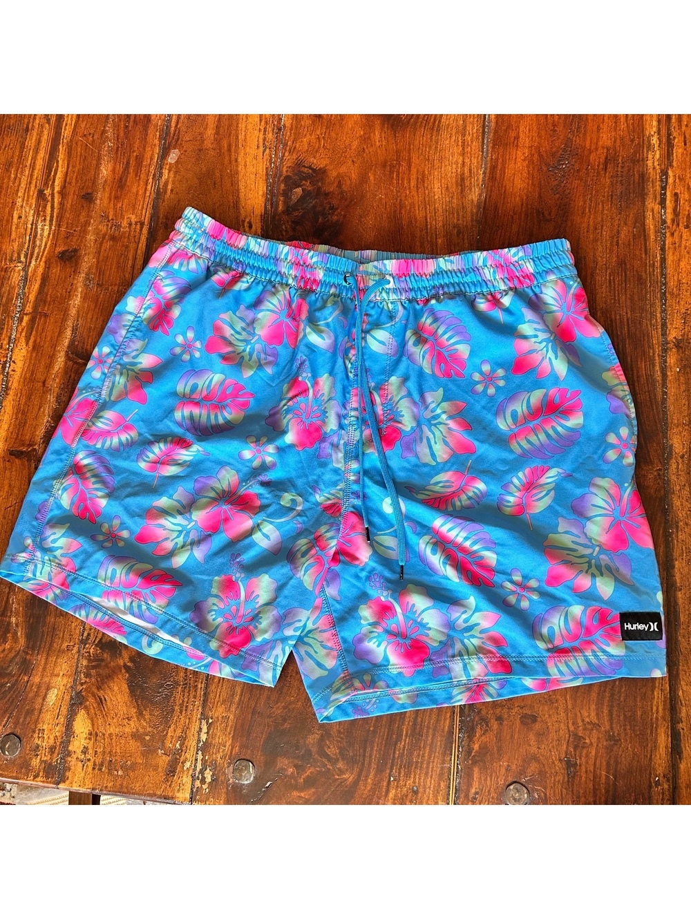 Hurley men’s swimsuit 17” XXL pockets bold floral